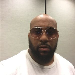 Meet your Posher, Elton